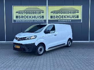 Schade bestelwagen Toyota Proace Electric Worker Standard Range Navigator 2021/1