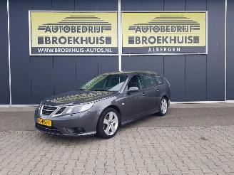 krockskadad bil auto Saab 9-3 Sport Estate 1.9 TTiD Norden 2011/4