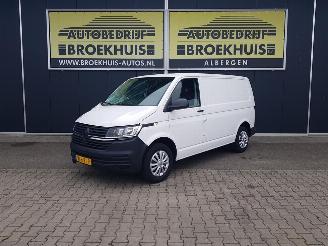 uszkodzony samochody ciężarowe Volkswagen Transporter 2.0 TDI L1H1 26 2023/9