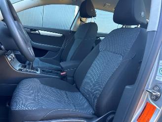 Volkswagen Passat Variant 1.6 TDI BlueMotion Executive Edition picture 15