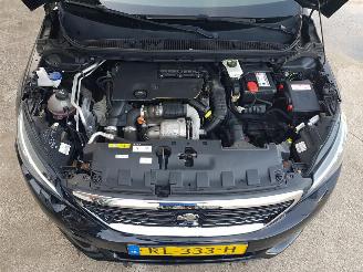 Peugeot 308 SW 1.6 BlueHDI Blue Lease Premium Automatic picture 11