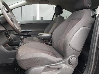 Opel Corsa 1.4-16V picture 13