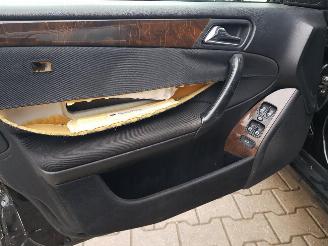 Mercedes C-klasse 180 K. Elegance picture 24