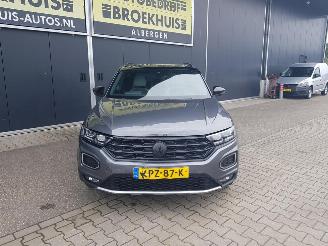 Volkswagen T-Roc 2.0 TSI 4Motion Sport picture 3