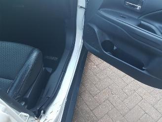 Mitsubishi Outlander 2.0 PHEV Executive Edition X-Line picture 15