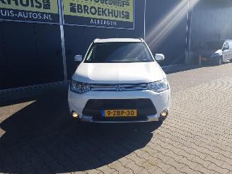 Mitsubishi Outlander 2.0 PHEV Executive Edition X-Line picture 3