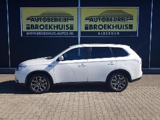 Mitsubishi Outlander 2.0 PHEV Executive Edition X-Line picture 2