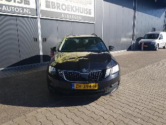 Skoda Octavia Combi 1.6 TDI Greentech Ambition Business picture 3