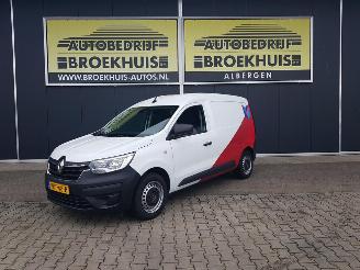 uszkodzony samochody ciężarowe Renault Express 1.5 dCi 75 Comfort 2022/8