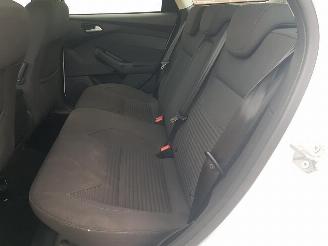 Ford Focus Wagon 1.0 Titanium Edition picture 16