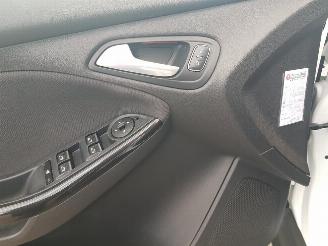 Ford Focus Wagon 1.0 Titanium Edition picture 26