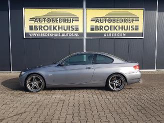 BMW 3-serie Coupé 320i Executive picture 2