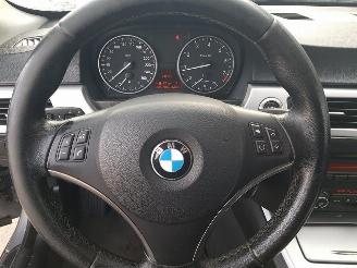 BMW 3-serie Coupé 320i Executive picture 18