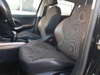 Peugeot 2008 1.2 VTi Allure Pack Premium Plus picture 21