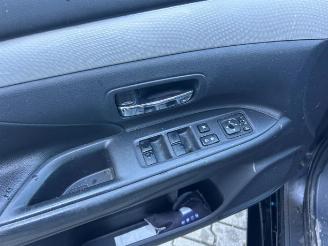 Mitsubishi Outlander Outlander (GF/GG), SUV, 2012 / 2022 2.0 16V PHEV 4x4 picture 32