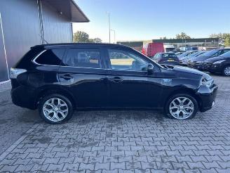 Mitsubishi Outlander Outlander (GF/GG), SUV, 2012 / 2022 2.0 16V PHEV 4x4 picture 6