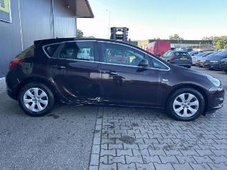 Opel Astra Astra J (PC6/PD6/PE6/PF6), Hatchback 5-drs, 2009 / 2015 1.4 Turbo 16V ecoFLEX 140 picture 5