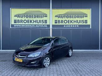 rozbiórka samochody osobowe Opel Astra Astra J (PC6/PD6/PE6/PF6), Hatchback 5-drs, 2009 / 2015 1.4 Turbo 16V ecoFLEX 140 2015/9