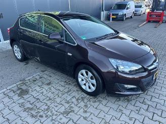 Opel Astra Astra J (PC6/PD6/PE6/PF6), Hatchback 5-drs, 2009 / 2015 1.4 Turbo 16V ecoFLEX 140 picture 6