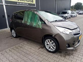 Toyota Verso S Verso S, MPV, 2010 / 2016 1.33 16V Dual VVT-I picture 5