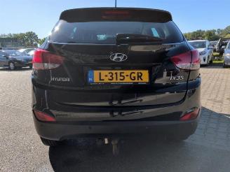Hyundai Ix35 iX35 (LM), SUV, 2009 / 2015 2.0 16V picture 6