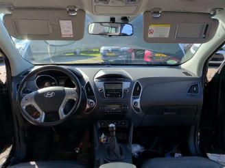 Hyundai Ix35 iX35 (LM), SUV, 2009 / 2015 2.0 16V picture 20