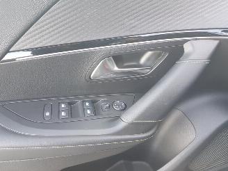 Peugeot e-2008 EV GT Pack 50 kWh picture 28