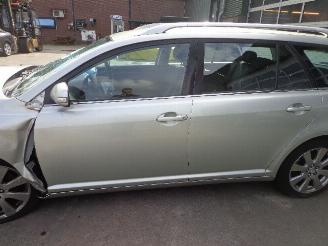 Toyota Avensis  picture 3