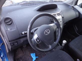 Toyota Yaris  picture 8