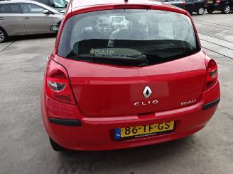 Renault Clio  picture 5