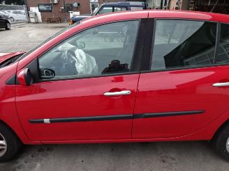 Renault Clio  picture 3