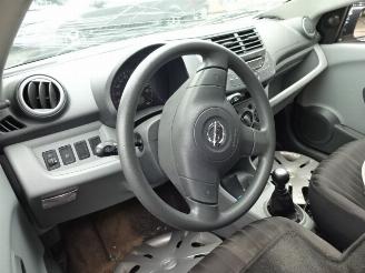 Nissan Pixo  picture 7