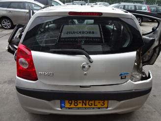 Nissan Pixo  picture 4