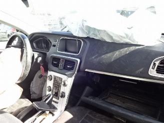 Volvo V-40  picture 8