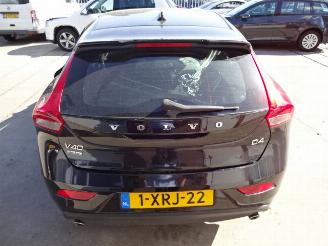 Volvo V-40  picture 6