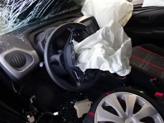 Peugeot 108  picture 7