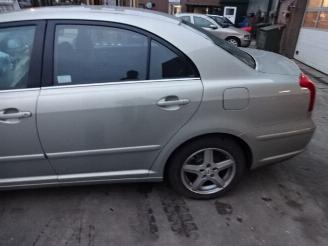 Toyota Avensis  picture 3