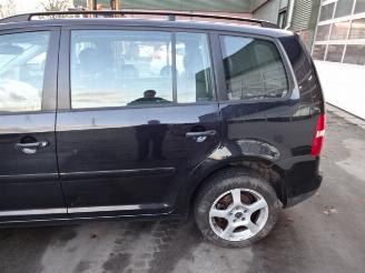 Volkswagen Touran  picture 3