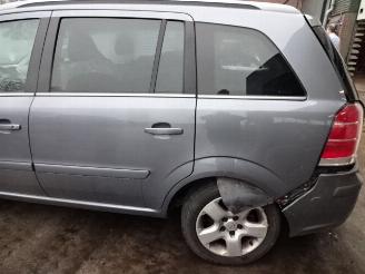 Opel Zafira  picture 3