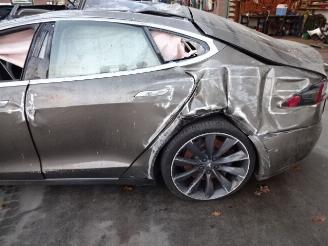 Tesla Model S  picture 3