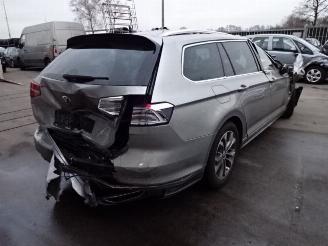 Volkswagen Passat  picture 4