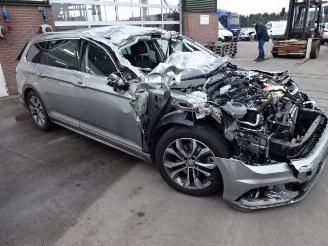 Volkswagen Passat  picture 3