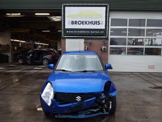 Suzuki Swift  picture 1