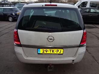 Opel Zafira  picture 7