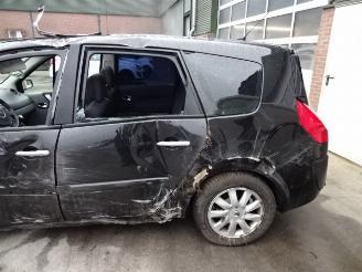 Renault Grand-scenic  picture 3