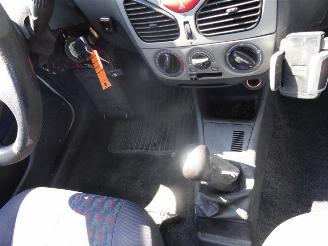 Fiat Strada 1.9 JTD picture 9