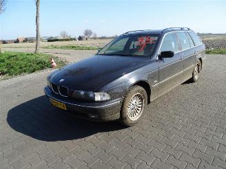 BMW 5-serie 523 i Touring picture 3