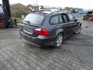 BMW 3-serie Touring 318i picture 1