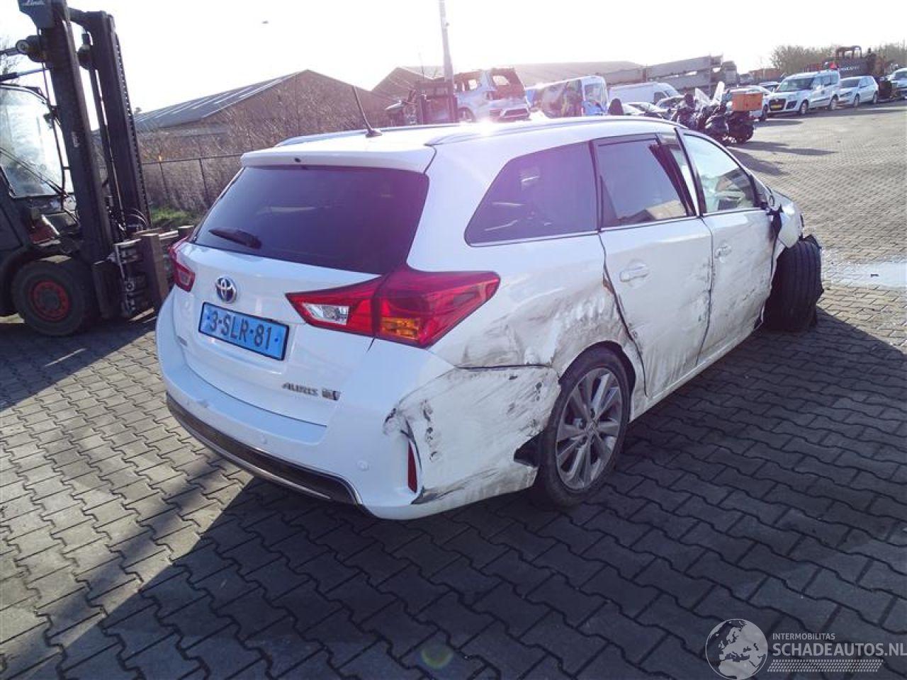 Toyota Auris Touring Sports 1.8 16V Hybrid