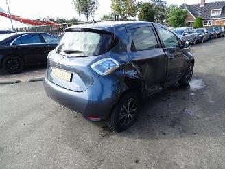 Damaged car Renault Zoé R90 2017/5